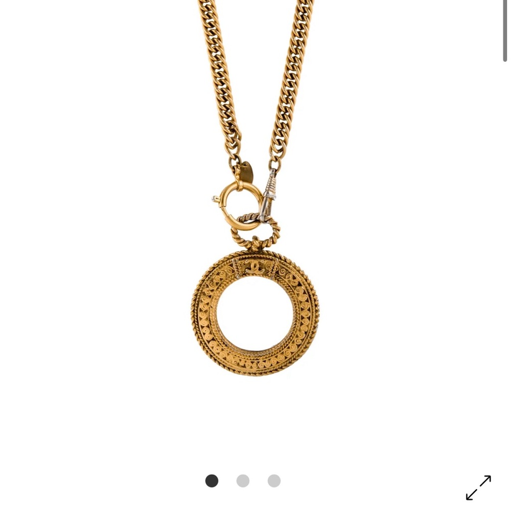Authentic Chanel Gold Pendant Necklace